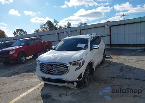 2018 GMC Terrain Denali z USA, uszkodzony, nr VIN 3GKALSEX2JL239362